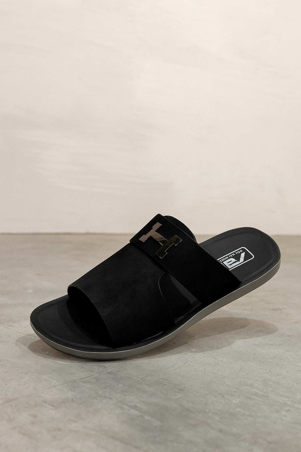 Ash Noir Luxe Slide